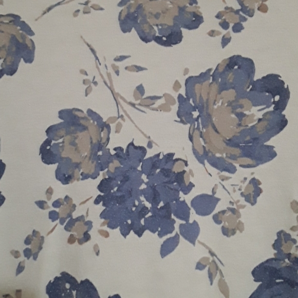 CROFTS & BARROW TOP - Picture 3 of 5